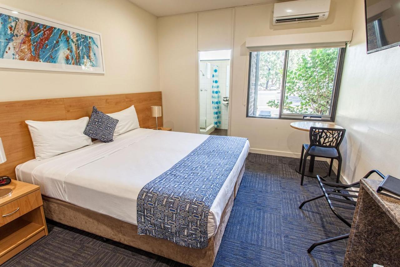 ไนท์แคป แอท แอท ไฮฟลายเออร์ โฮเต็ล Hotel แบงส์ทาวน์ ภายนอก รูปภาพ